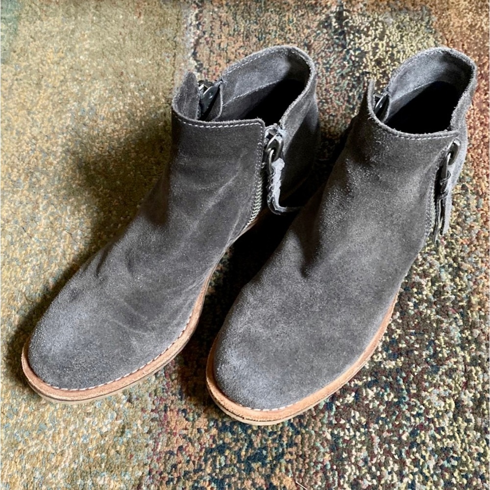Dolce Vita gray suede ankle boots